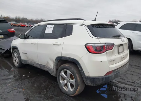 2018 Jeep Compass Latitude 4X4 из США, поврежденный, VIN 3C4NJDBB3JT161858